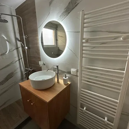 דירה Luxurious העיירה רתימנו